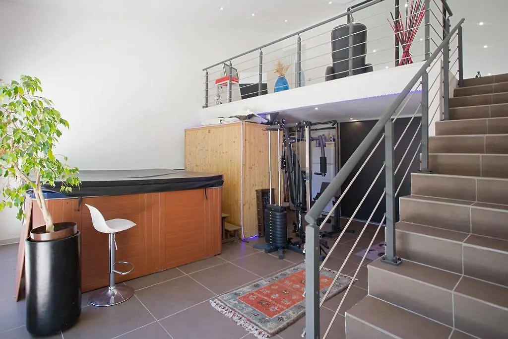 Appartement Pinede Man Yelle Sanary-sur-Mer France